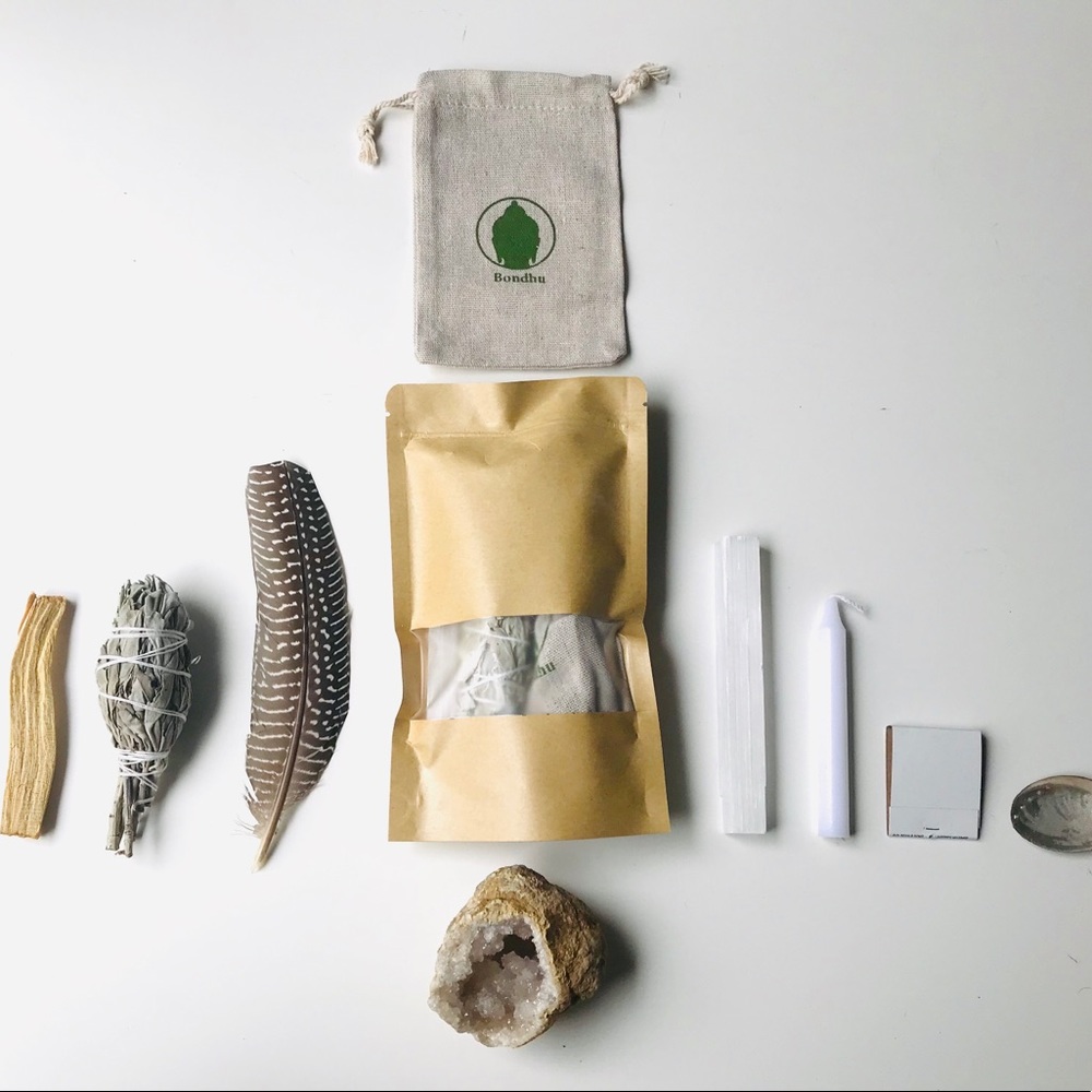 Sage Selenite Palo Santo Cleansing Smudge Kit
